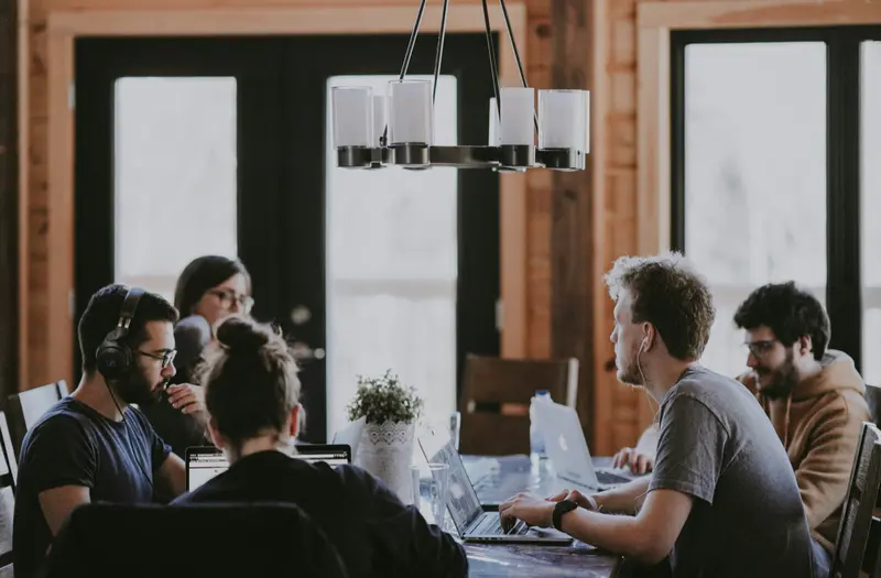 Managing User Groups in Alpine Linux: Complete Administration Guide