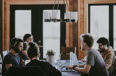 Managing User Groups in Alpine Linux: Complete Administration Guide