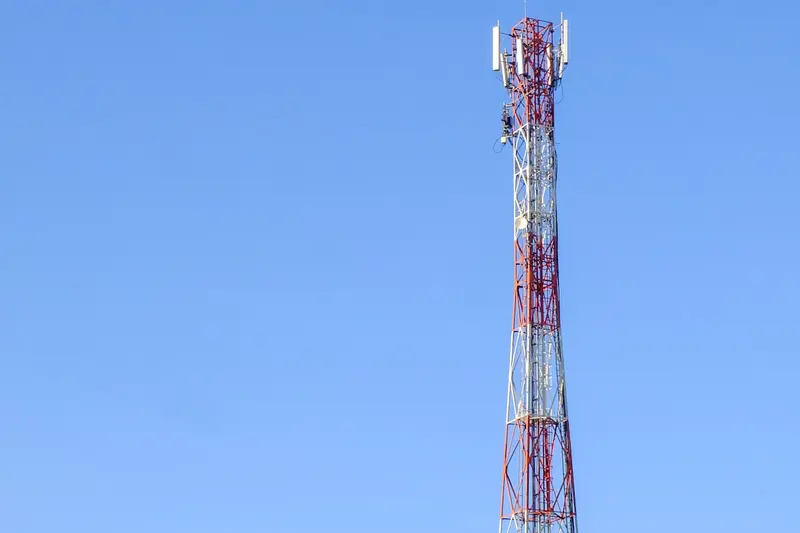📡 Telecom Infrastructure Management on Alpine Linux: Network Excellence