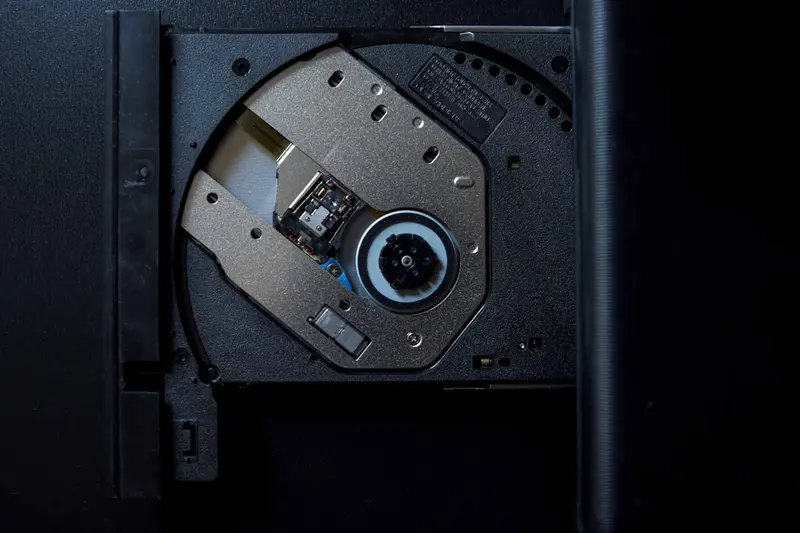 📊 Configuring Disk Usage Monitoring in Alpine Linux: Simple Guide