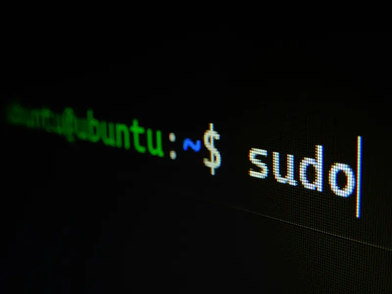 ⚡ AlmaLinux vs Ubuntu: Complete Linux Distribution Comparison Guide