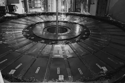 Particle Physics Simulations on Alpine Linux 🔬